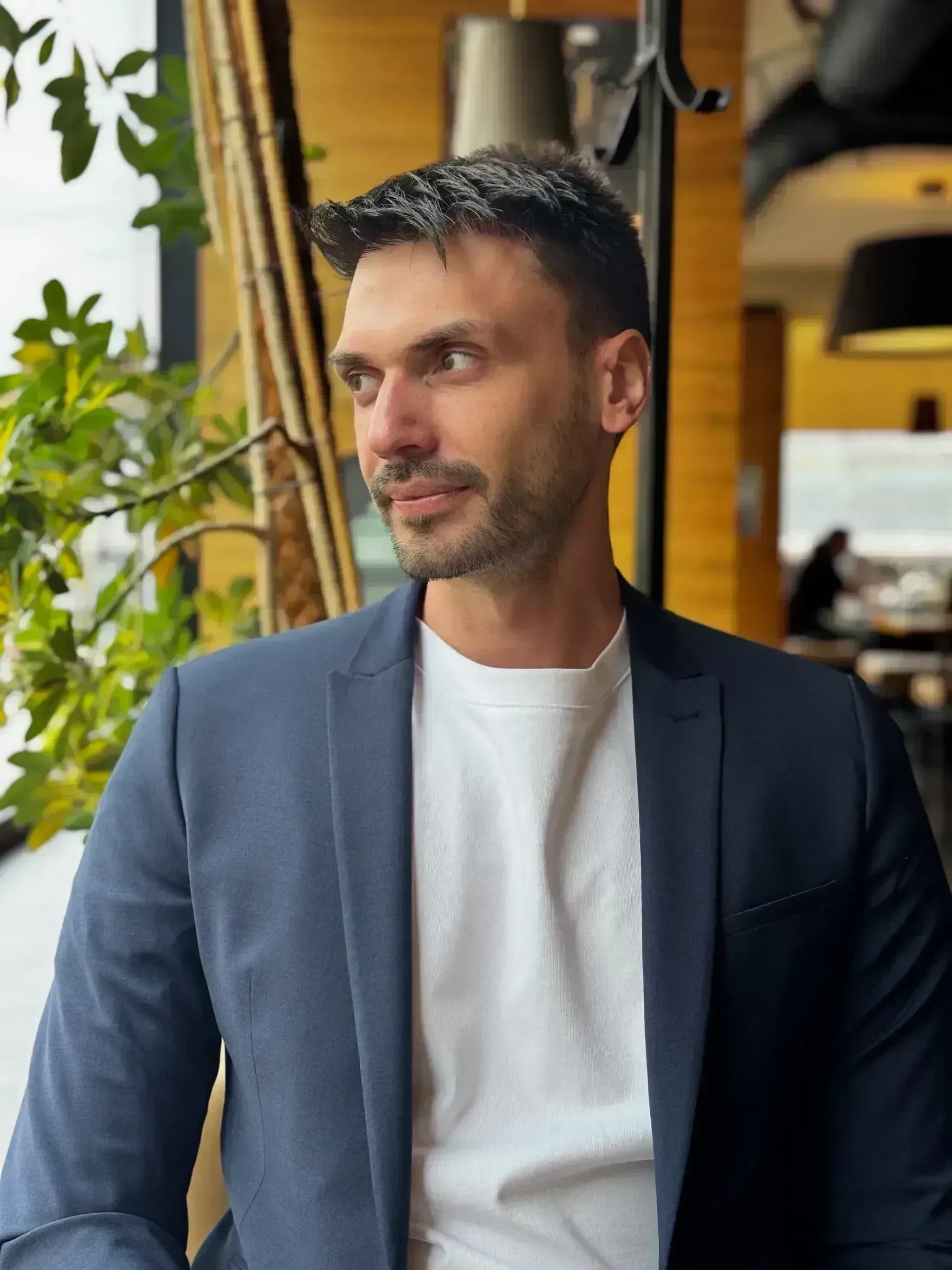 Portrait of Lukáš Henderson
